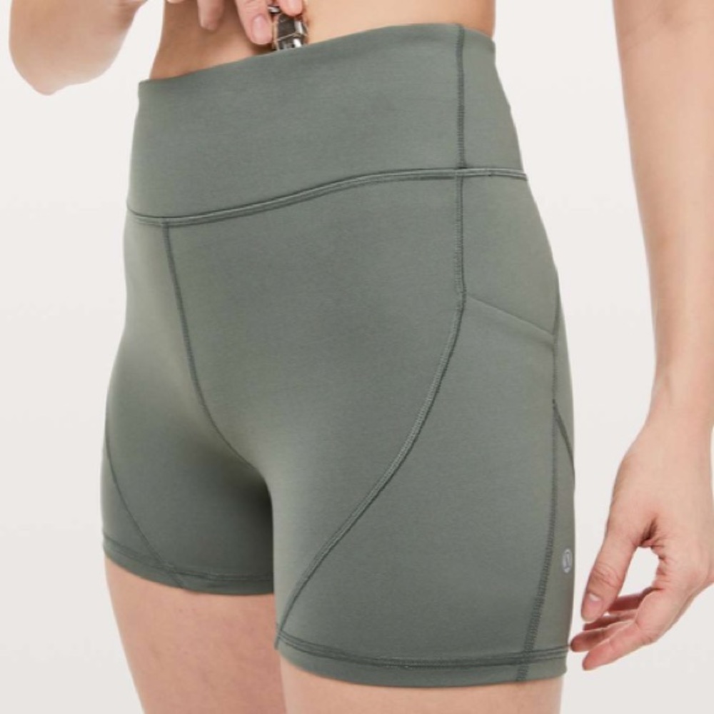 Lululemon Track and Train Short 4” in Grey Sage size 4